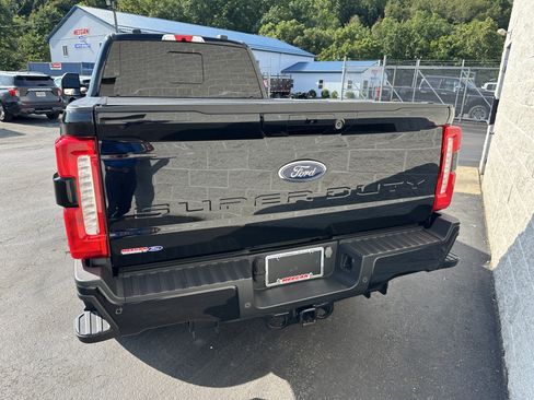 Used 2024 Ford F250 Lariat w/ Sport Appearance Package AWD/4WD image 6