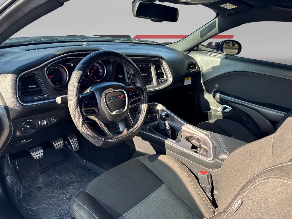 Used 2022 Dodge Challenger R/T Scat Pack RWD image 10