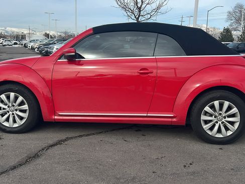 Used 2019 Volkswagen Beetle 2.0T S image 8