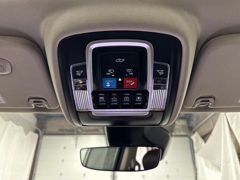 Used 2026 RAM 1500 Limited AWD/4WD image 38