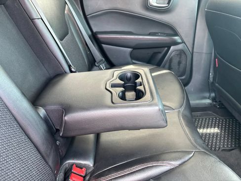 Used 2019 Jeep Compass Trailhawk AWD/4WD image 47