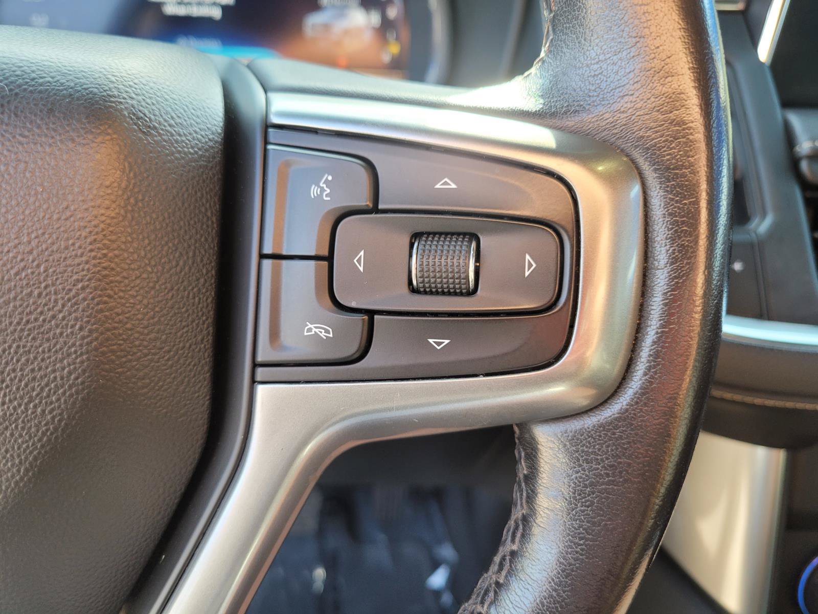 Used 2022 Chevrolet Suburban Premier AWD/4WD image 31