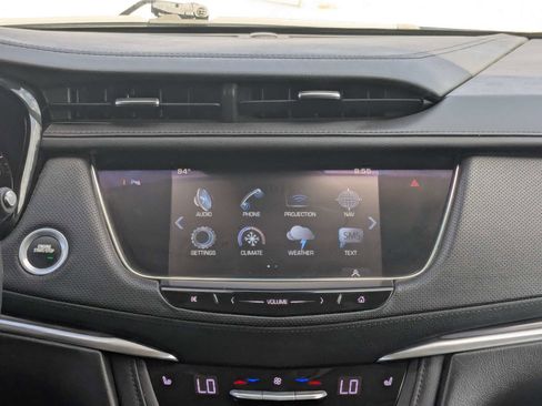 Used 2017 Cadillac XT5 Luxury w/ Driver Awareness Package AWD/4WD image 21