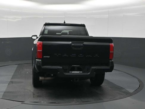 Used 2025 Toyota Tacoma SR5 RWD image 7
