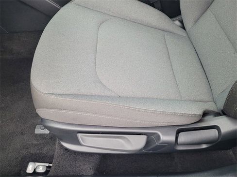 Used 2025 Kia K4 LXS image 23