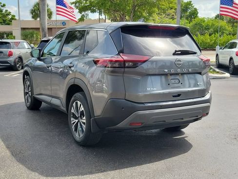 Used 2023 Nissan Rogue SV FWD image 6