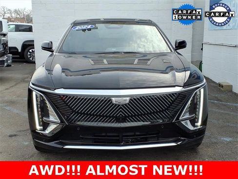 Used 2024 Cadillac Lyriq Luxury w/ LPO, Floor Liner Package image 2