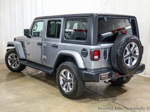 Used 2021 Jeep Wrangler Unlimited Sahara w/ Dual Top Group image 8
