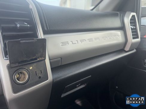 Used 2019 Ford F350 Lariat image 24