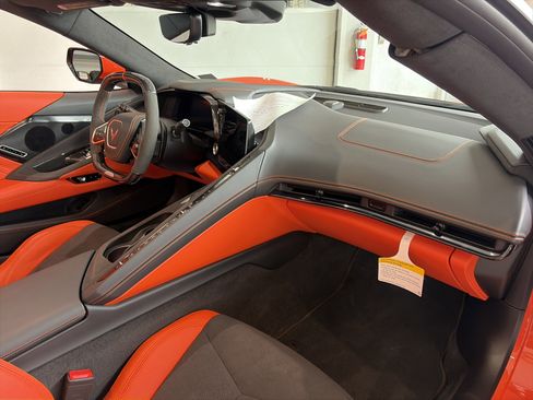 Used 2025 Chevrolet Corvette Z06 w/ Stealth Interior Trim Package RWD image 40