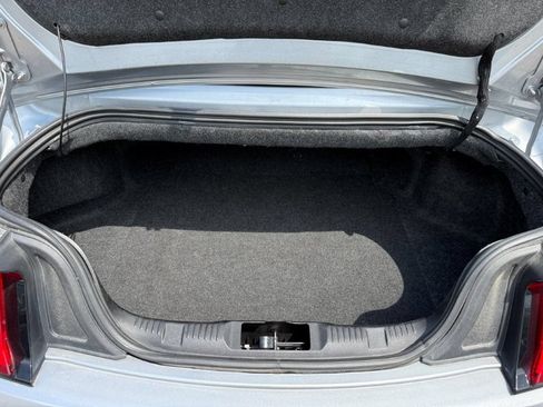 Used 2022 Ford Mustang Premium RWD image 21