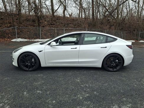 Used 2019 Tesla Model 3 Long Range image 9