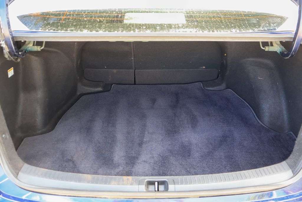 Used 2022 Toyota Corolla LE FWD image 27