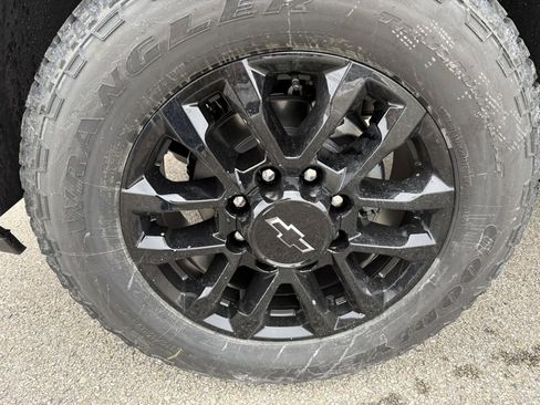 New 2026 Chevrolet Silverado 2500 LT w/ Trail Boss Package image 9