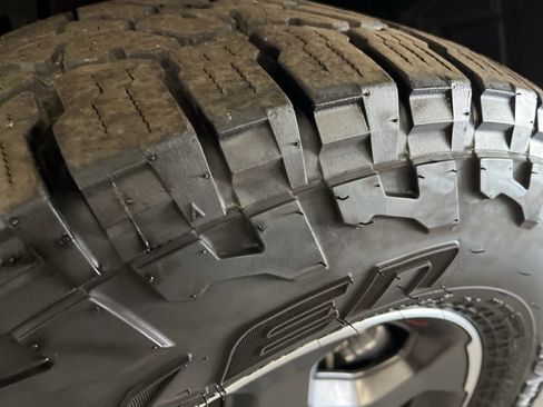 Used 2022 Jeep Gladiator Rubicon w/ LED Lighting Group image 17