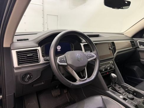 Used 2021 Volkswagen Atlas SEL Premium AWD/4WD image 4