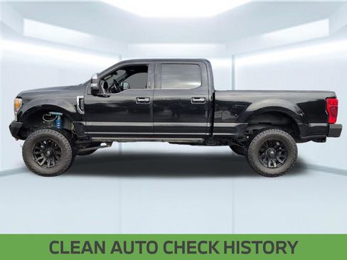 Used 2021 Ford F250 Platinum w/ FX4 Off-Road Package image 2