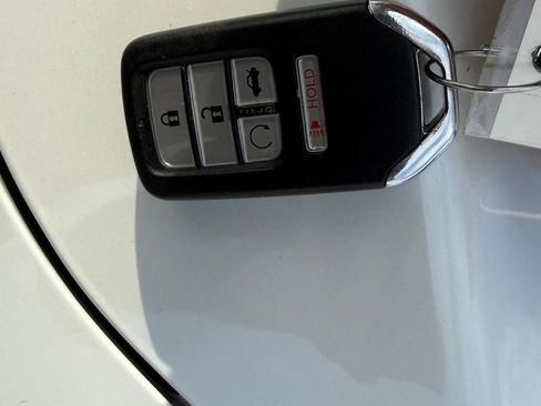 Used 2021 Honda Accord Touring image 29