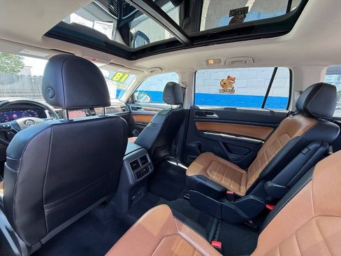 Used 2018 Volkswagen Atlas SEL Premium AWD/4WD image 17