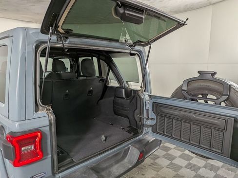 Certified 2025 Jeep Wrangler Unlimited Sahara w/ Safety Group image 11