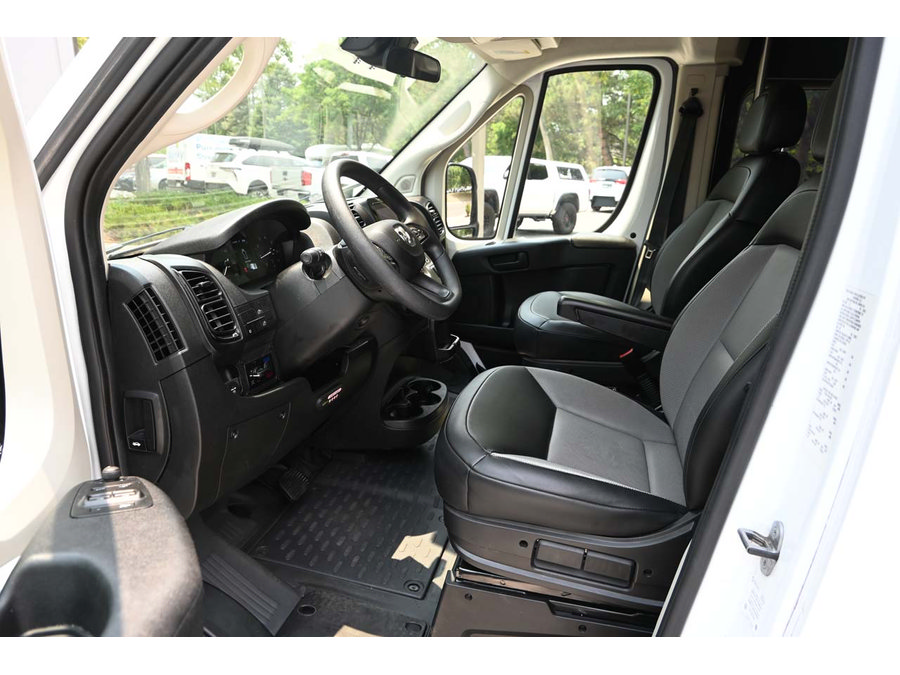 Used 2022 RAM ProMaster 2500 w/ Convenience Group FWD image 13