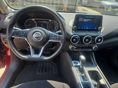 Used 2023 Nissan Sentra SV FWD image 3