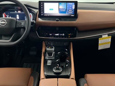 New 2026 Nissan Rogue Platinum AWD/4WD image 13
