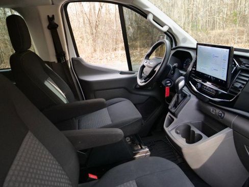 Used 2023 Ford Transit 350 XLT image 28