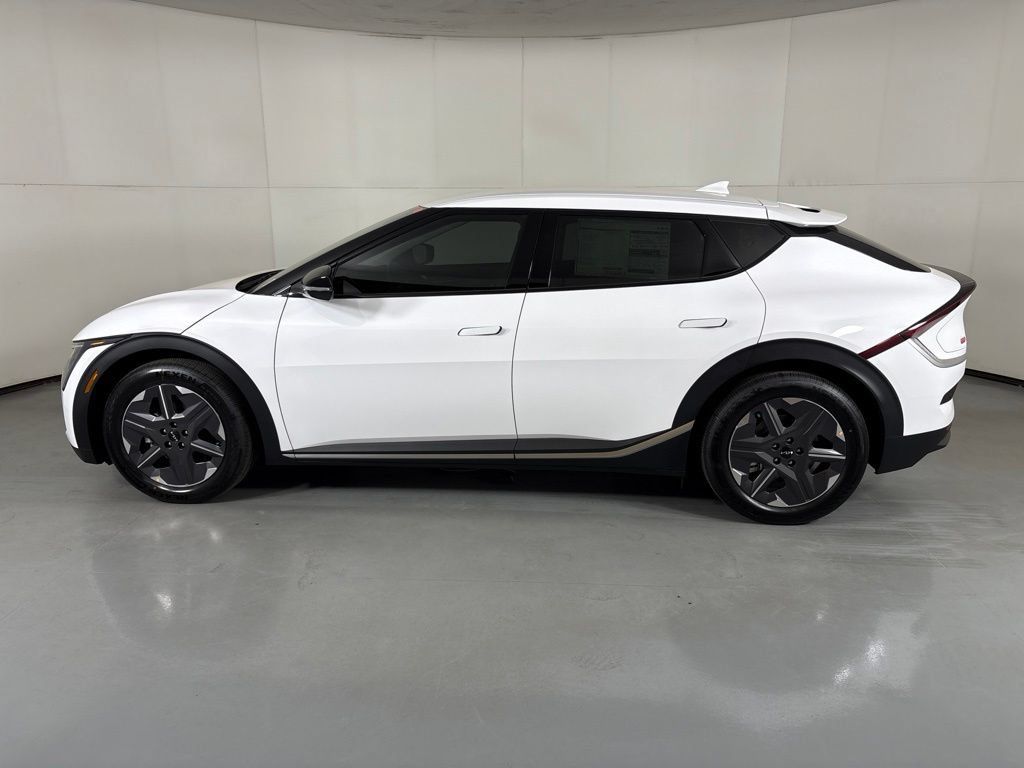 New 2026 Kia EV6 Light RWD image 5