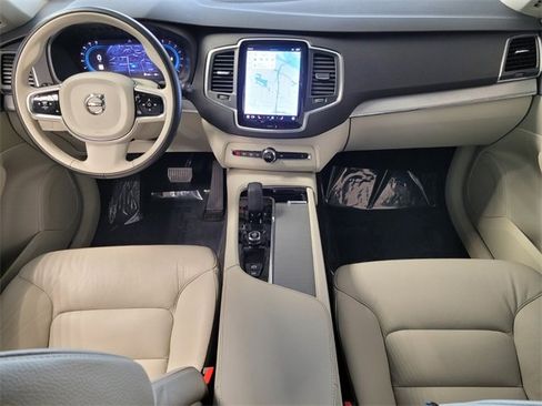 Certified 2024 Volvo XC90 B5 Core image 17