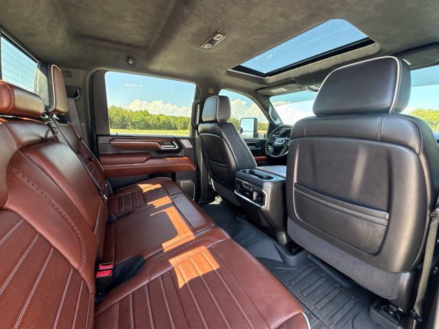 Used 2024 GMC Sierra 2500 Denali Ultimate w/ Snow Plow Prep/Camper Package AWD/4WD image 10