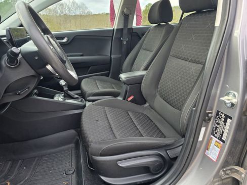 Used 2023 Kia Rio S image 4