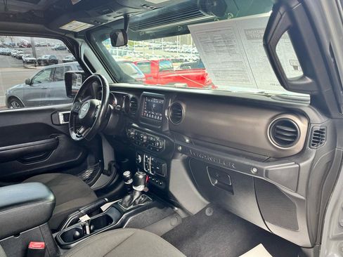 Used 2020 Jeep Wrangler Unlimited Sport S image 19