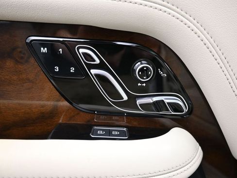 Used 2021 Land Rover Range Rover Westminster Edition image 26