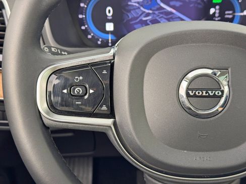 Used 2024 Volvo XC90 T8 Plus w/ Protection Package Premier image 22
