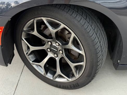 Used 2016 Chrysler 300 S w/ Safetytec Plus Group RWD image 13