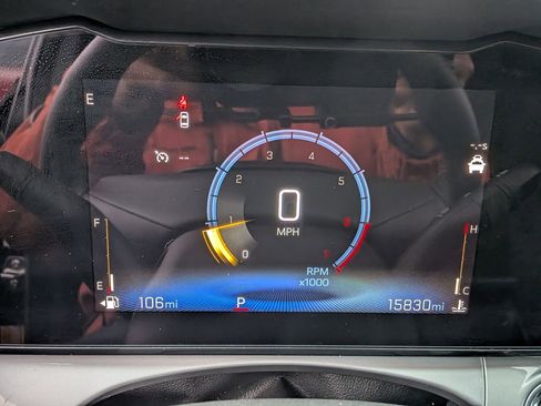 Certified 2025 Chevrolet Trax LT w/ LT Convenience Package image 23