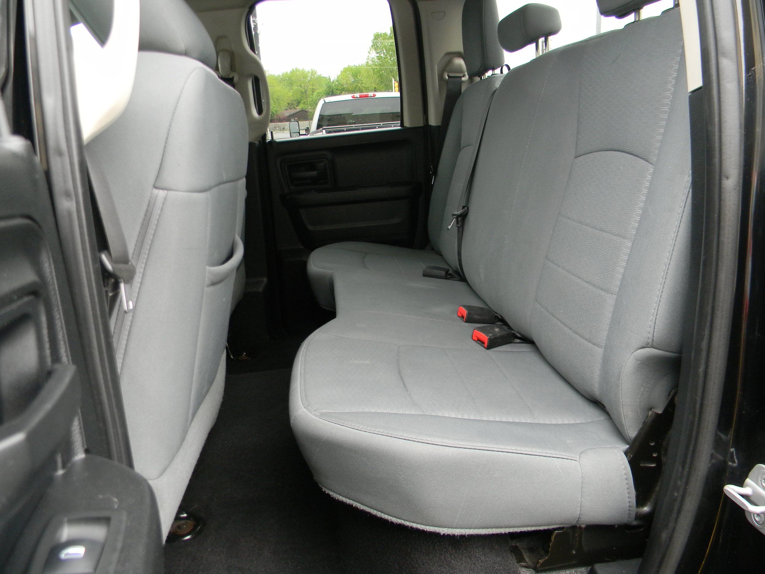 Used 2013 RAM 1500 ST w/ SXT Appearance Group AWD/4WD image 9