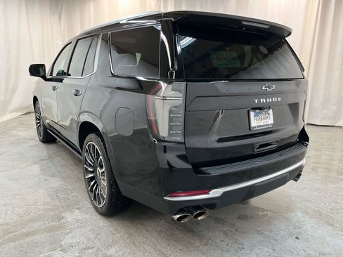 Used 2025 Chevrolet Tahoe High Country image 3