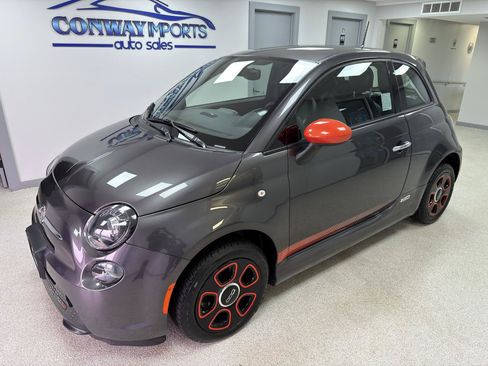 Used 2018 FIAT 500 e w/ Esport Package FWD image 2