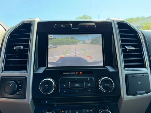 Used 2017 Ford F150 Lariat AWD/4WD image 23