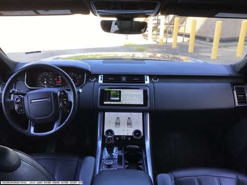 Used 2019 Land Rover Range Rover Sport HSE AWD/4WD image 13