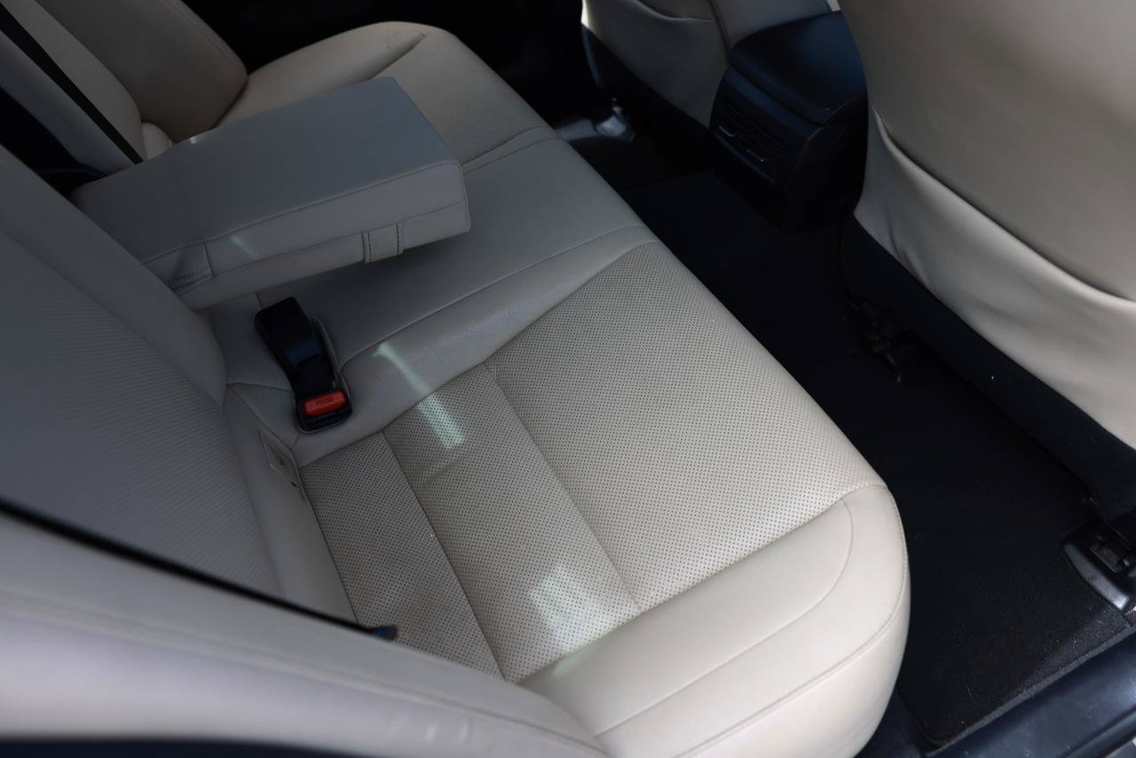 Used 2015 Lexus IS 250 RWD image 12
