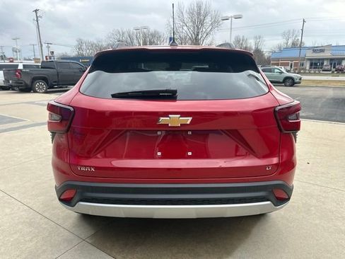 New 2026 Chevrolet Trax LT w/ Driver Confidence Package FWD image 15