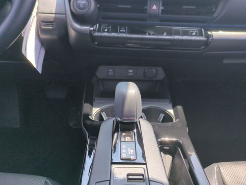 New 2026 Toyota Prius FWD image 11