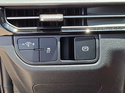 New 2026 Kia Sportage LX FWD image 27
