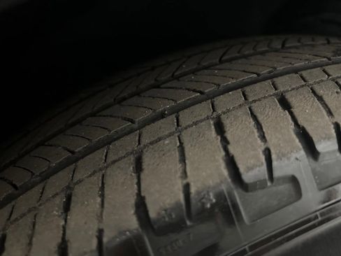 Used 2021 Ford Escape SEL w/ Technology Package image 32