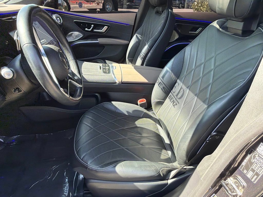 Used 2023 Mercedes-Benz EQS 580 4MATIC Sedan image 21