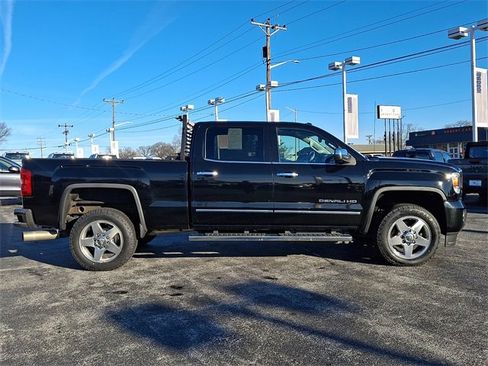 Used 2015 GMC Sierra 2500 Denali w/ Duramax Plus Package image 7