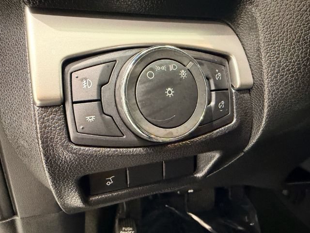 Used 2017 Ford Explorer XLT w/ Equipment Group 202A AWD/4WD image 44